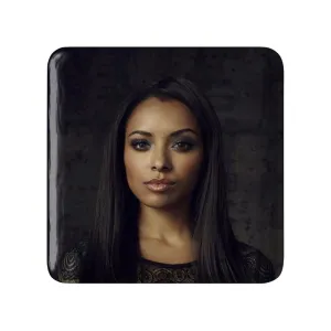 پیکسل مربعی بانی خاطرات یک خون آشام The Vampire Diaries
