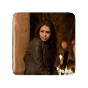 پیکسل مربعی الینا گیلبرت خاطرات یک خون آشام The Vampire Diaries