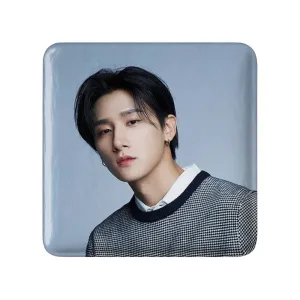 پیکسل مربعی آی ام گروه مانستا اکس MONSTA X