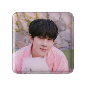 پیکسل مربعی جوهان گروه مانستا اکس MONSTA X