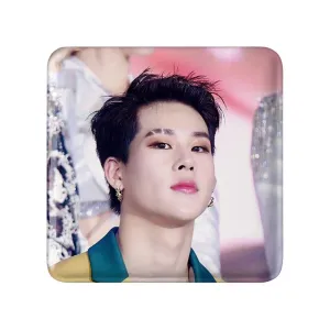 پیکسل مربعی جوهان گروه مانستا اکس MONSTA X