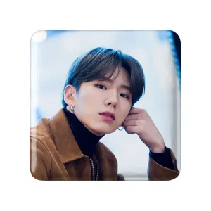 پیکسل مربعی کیهیون گروه مانستا اکس MONSTA X