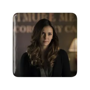 پیکسل مربعی الینا گیلبرت خاطرات یک خون آشام  The Vampire Diaries