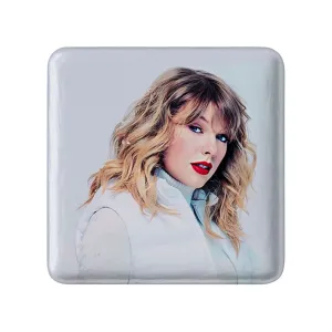 پیکسل مربعی تیلور سوئیفت Taylor Swift