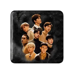 پیکسل مربعی گروه موسیقی اکسو EXO