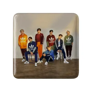 پیکسل مربعی گروه موسیقی اکسو EXO