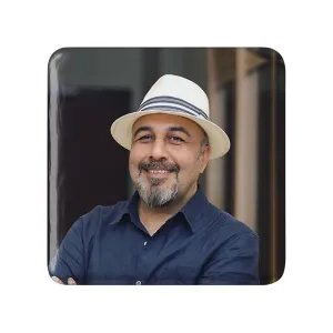 پیکسل مربعی رضا عطاران