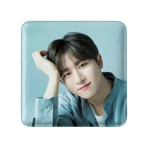 مگنت مربعی آی ام گروه مانستا اکس MONSTA X