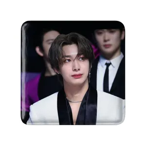 مگنت مربعی هیونگ وون گروه مانستا اکس MONSTA X