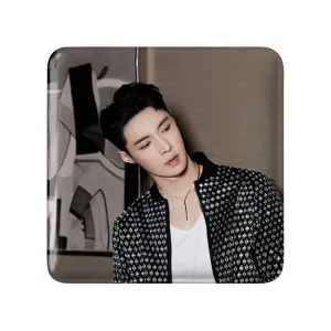 مگنت مربعی لی گروه اکسو EXO