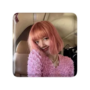 مگنت مربعی لیسا بلک پینک Black Pink