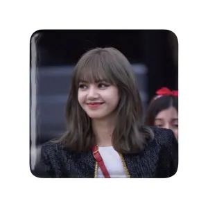 مگنت مربعی لیسا بلک پینک Black Pink