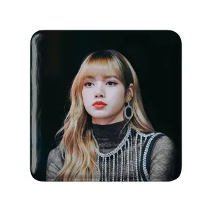 مگنت مربعی لیسا بلک پینک Black Pink