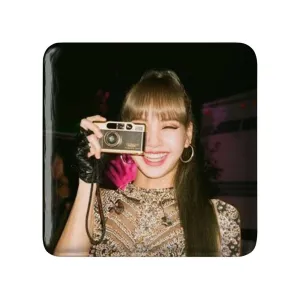 مگنت مربعی لیسا بلک پینک Black Pink