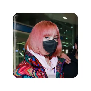 مگنت مربعی لیسا بلک پینک Black Pink