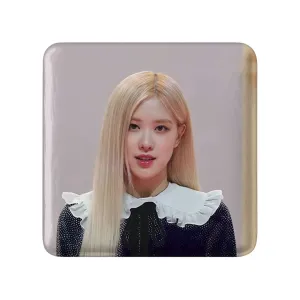 مگنت مربعی رزی بلک پینک Black Pink