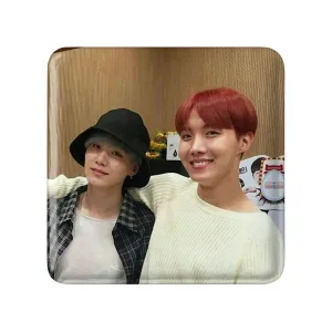 مگنت مربعی گروه بی تی اس BTS