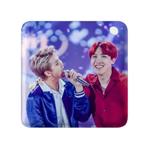 مگنت مربعی گروه بی تی اس BTS