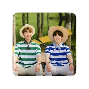 مگنت مربعی گروه بی تی اس BTS