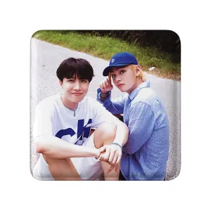 مگنت مربعی گروه بی تی اس BTS