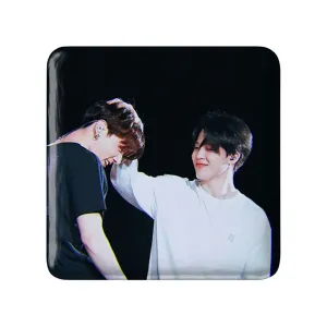 مگنت مربعی گروه بی تی اس BTS