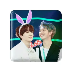مگنت مربعی گروه بی تی اس BTS