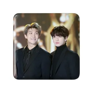 مگنت مربعی گروه بی تی اس BTS