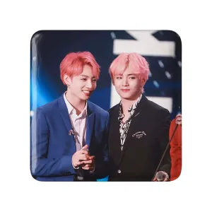 مگنت مربعی تهیونگ و جونگ کوک ویکوک گروه بی تی اس BTS