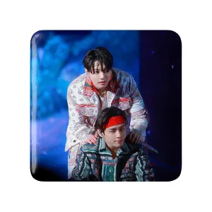 مگنت مربعی تهیونگ و جونگ کوک ویکوک گروه بی تی اس BTS