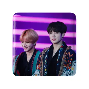 مگنت مربعی تهیونگ و جونگ کوک ویکوک گروه بی تی اس BTS