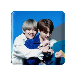 مگنت مربعی تهیونگ و جونگ کوک ویکوک گروه بی تی اس BTS