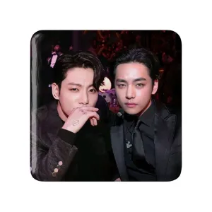 مگنت مربعی تهیونگ و جونگ کوک ویکوک گروه بی تی اس BTS