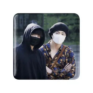 مگنت مربعی تهیونگ و جونگ کوک ویکوک گروه بی تی اس BTS