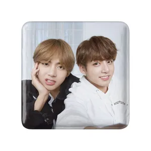 مگنت مربعی تهیونگ و جونگ کوک ویکوک گروه بی تی اس BTS