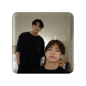مگنت مربعی تهیونگ و جونگ کوک ویکوک گروه بی تی اس BTS