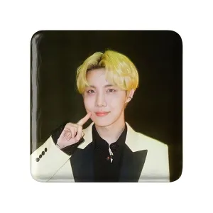 مگنت مربعی جی هوپ J Hope گروه بی تی اس BTS