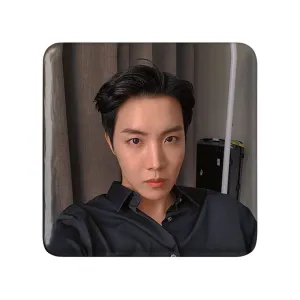 مگنت مربعی جی هوپ J Hope گروه بی تی اس BTS