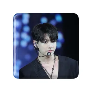 مگنت مربعی جونگ کوک Jung Kook گروه بی تی اس BTS