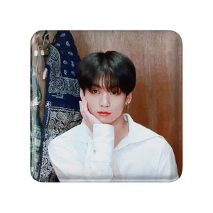 مگنت مربعی جونگ کوک Jung Kook گروه بی تی اس BTS
