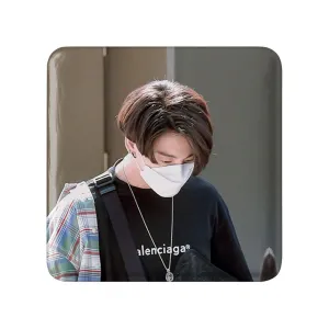 مگنت مربعی جونگ کوک Jung Kook گروه بی تی اس BTS