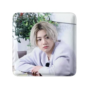 مگنت مربعی جونگ کوک Jung Kook گروه بی تی اس BTS