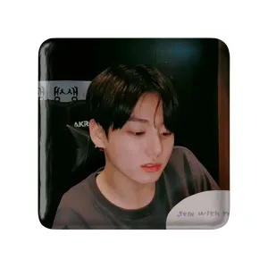 مگنت مربعی جونگ کوک Jung Kook گروه بی تی اس BTS
