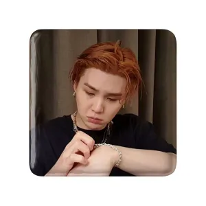 مگنت مربعی شوگا Suga گروه بی تی اس BTS