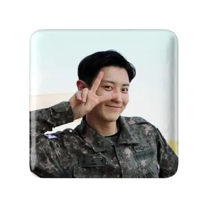 مگنت مربعی چانیول گروه اکسو EXO