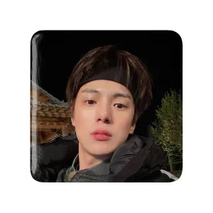 مگنت مربعی مینهیوک گروه مانستا اکس MONSTA X