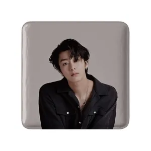 مگنت مربعی هیونگ وون گروه مانستا اکس MONSTA X