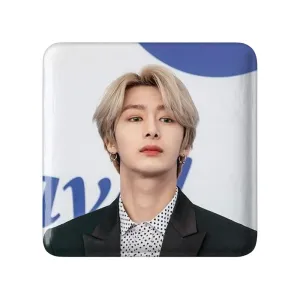 مگنت مربعی هیونگ وون گروه مانستا اکس MONSTA X