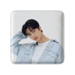 مگنت مربعی هیونگ وون گروه مانستا اکس MONSTA X