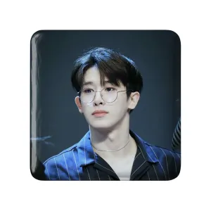 مگنت مربعی ونهو گروه مانستا اکس Monsta X