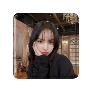 مگنت مربعی لیسا گروه بلک پینک Black Pink